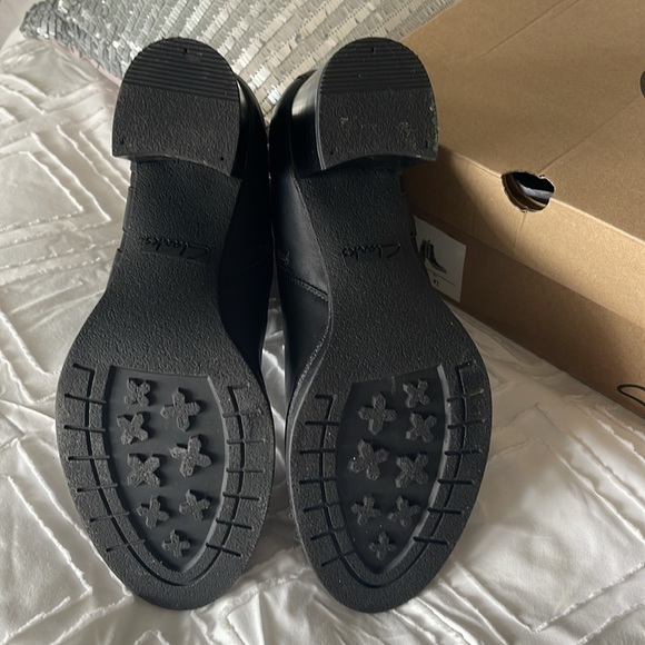 👢 CLARKS Mable Easy black leather boot, size 9 1/2. - Picture 6 of 16